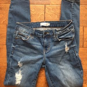 🔥SALE🔥 Distressed skinny jeans